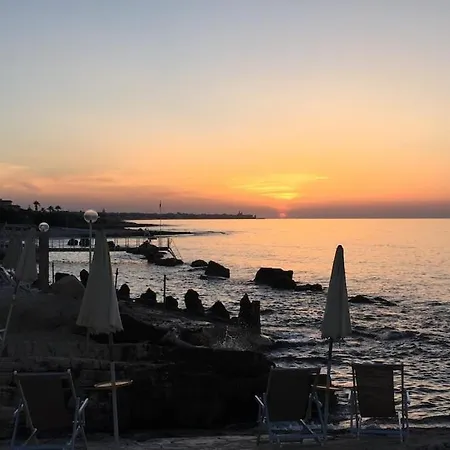 Zen House Relaxation And Peace Steps From The Sea Apartman Bari